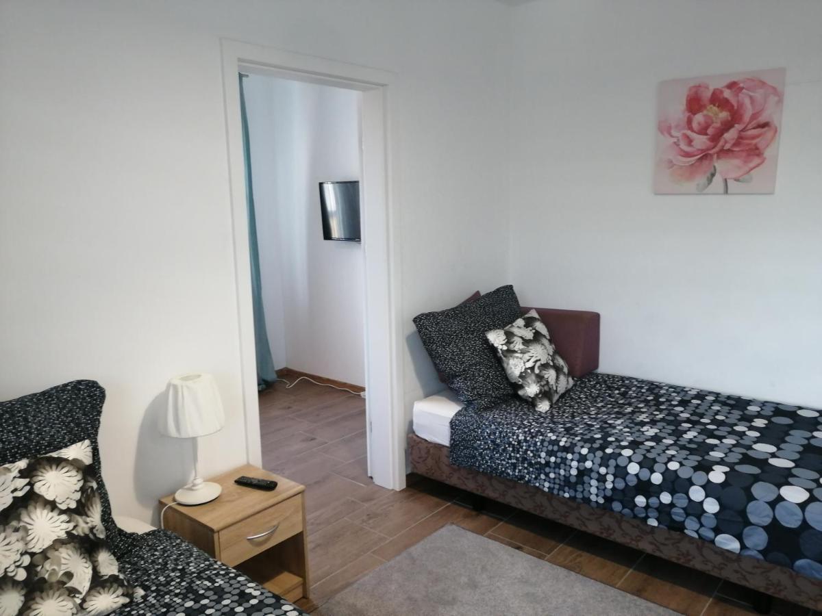 Pokoje - Studio Gliwice I Przy Onkologii Buitenkant foto