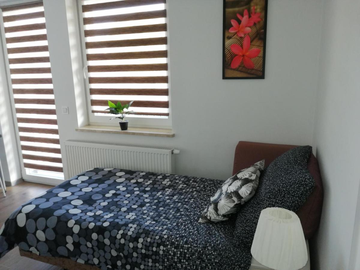 Pokoje - Studio Gliwice I Przy Onkologii Buitenkant foto